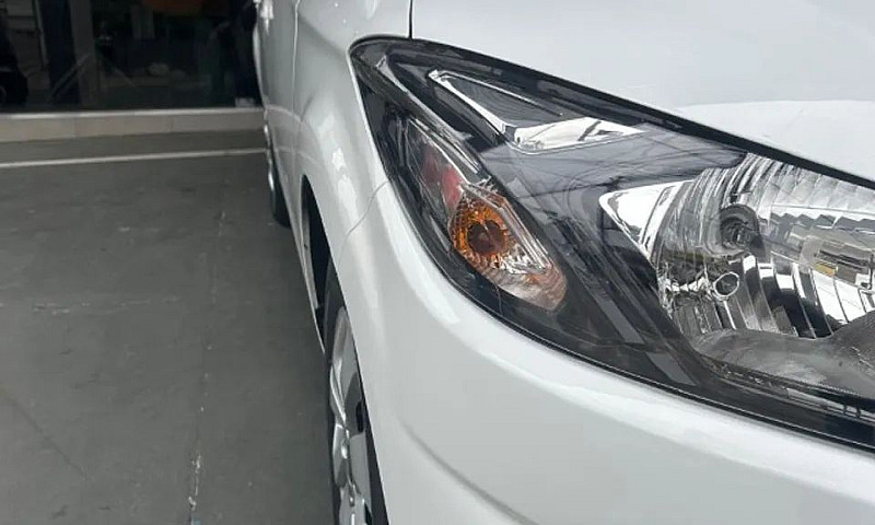 Chevrolet Onix Hatch...