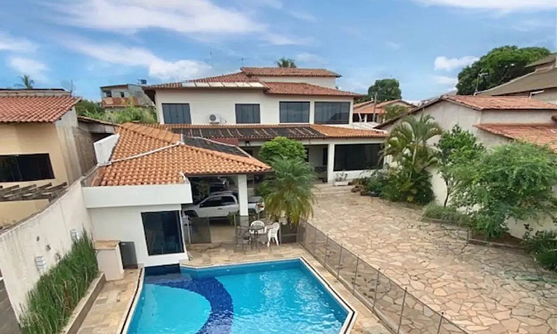 Casa Estilo Colonial...