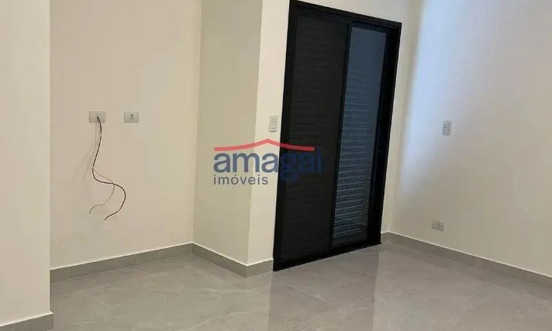 Casa Em Condomínio N...