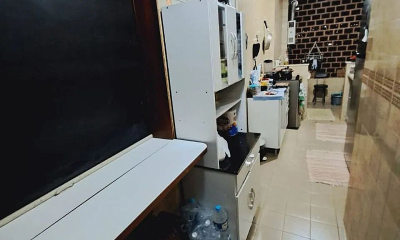 Apto Com Ótima Local...