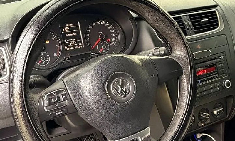 Volkswagen Fox 1.6 M...