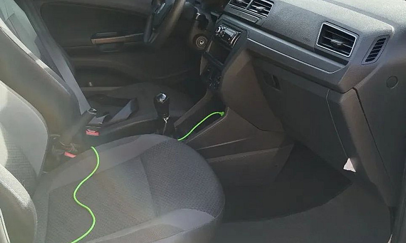 Volkswagen Voyage 1....