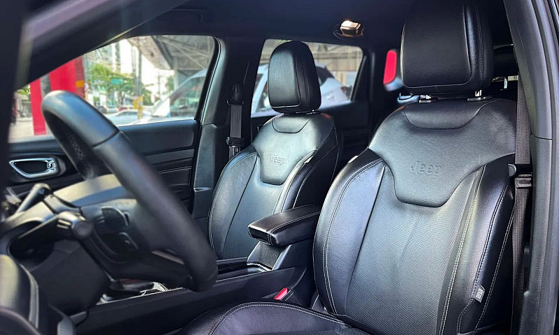 Jeep Compass Long. T...