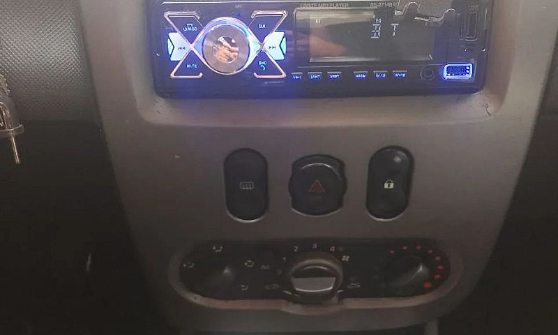 Renault Logan Expres...