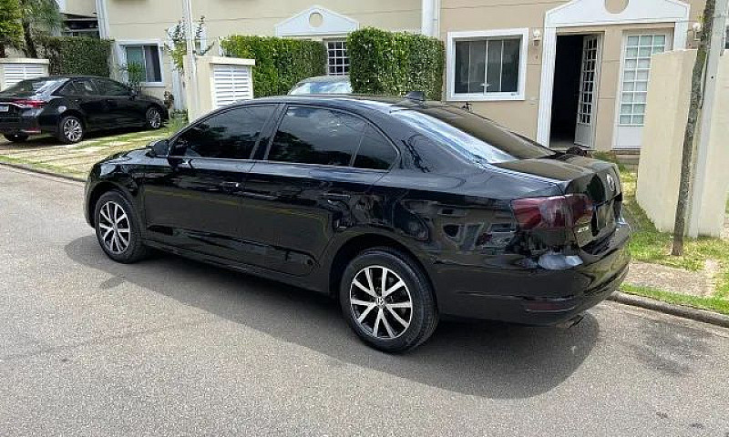 Volkswagen Jetta Com...