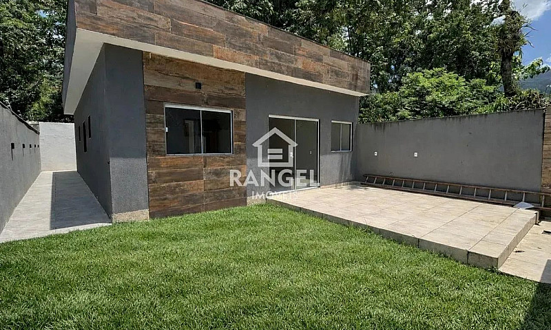 Casa Linear Com Três...