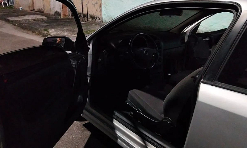 Chevrolet Astra Adva...