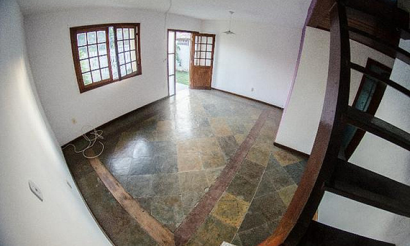 Charmosa Casa De 2 A...