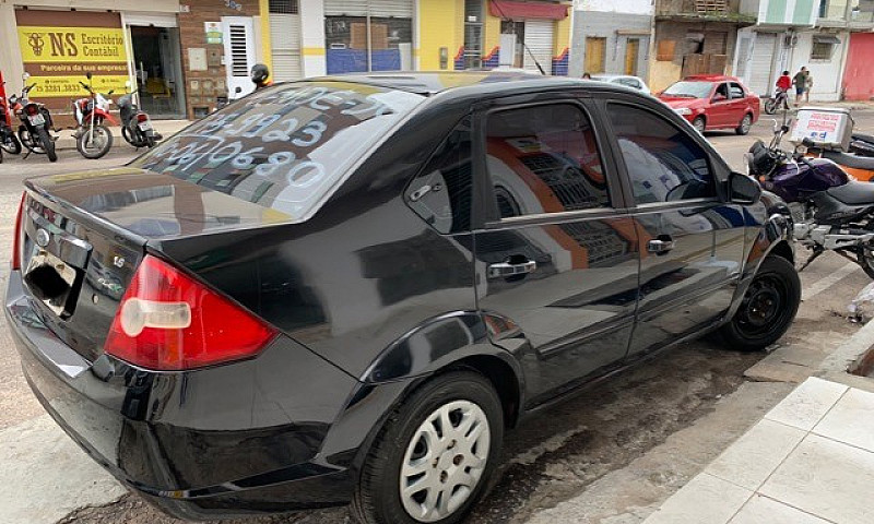 Fiesta Sedan 1.6 8V ...