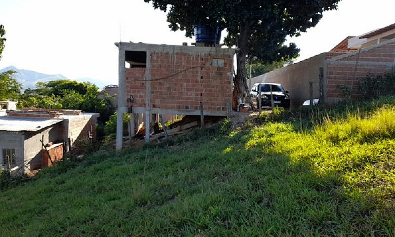 Vende-Se Casa  - Rea...