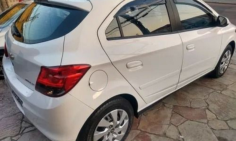 Chevrolet Onix 1.4...