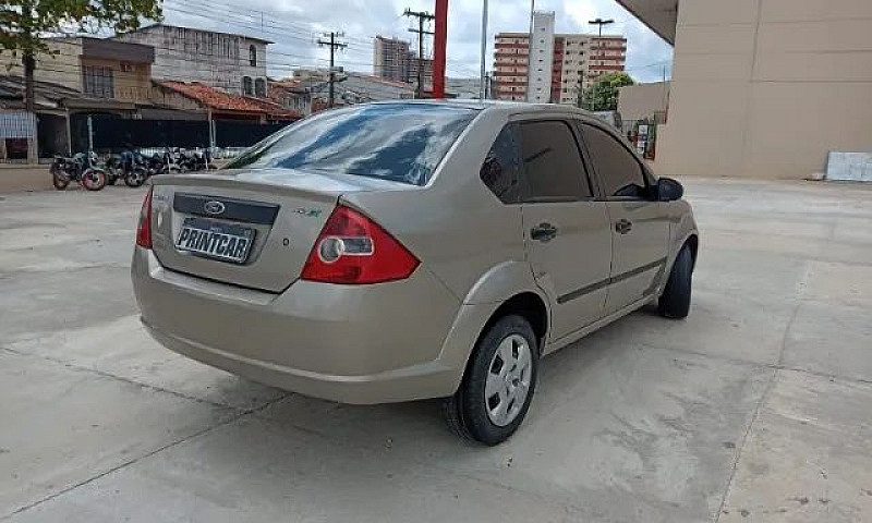 Fiesta Sedan 1.0 Em ...