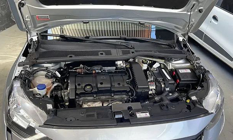 Peugeot 208 Active P...