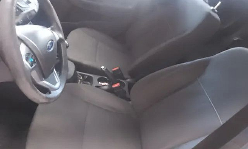 New Fiesta. Se 1.6 ...