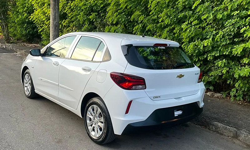 Chevrolet Onix Hatch...