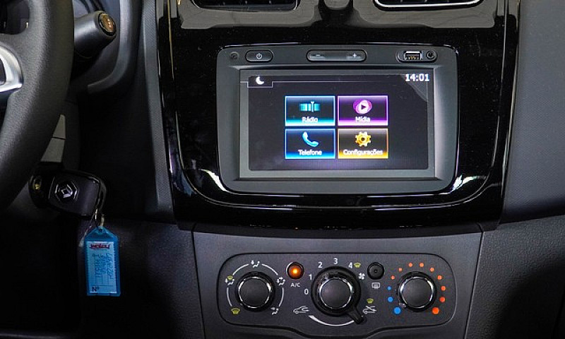 Renault Logan Zen 1....