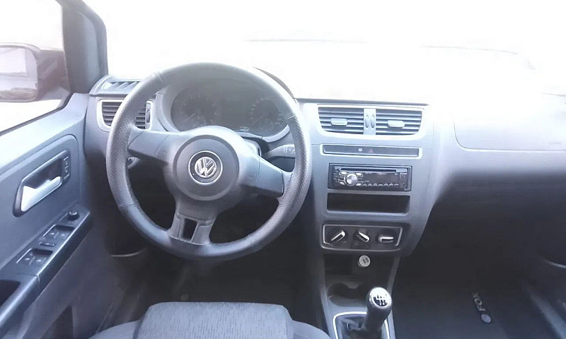 Volkswagen Fox 1.6 M...