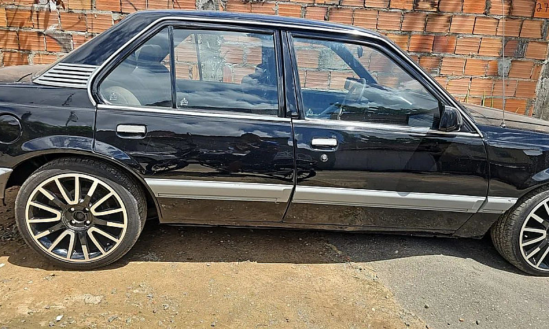 Chevrolet Monza Sl/E...
