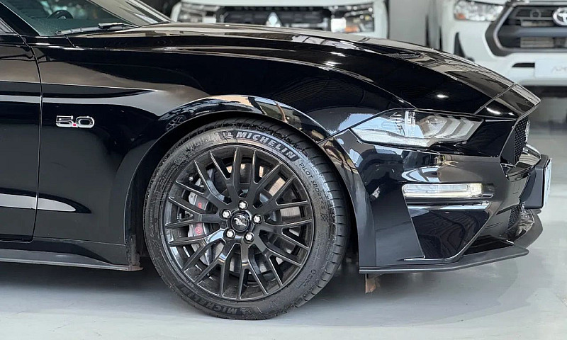 Ford Mustang Gt Prem...