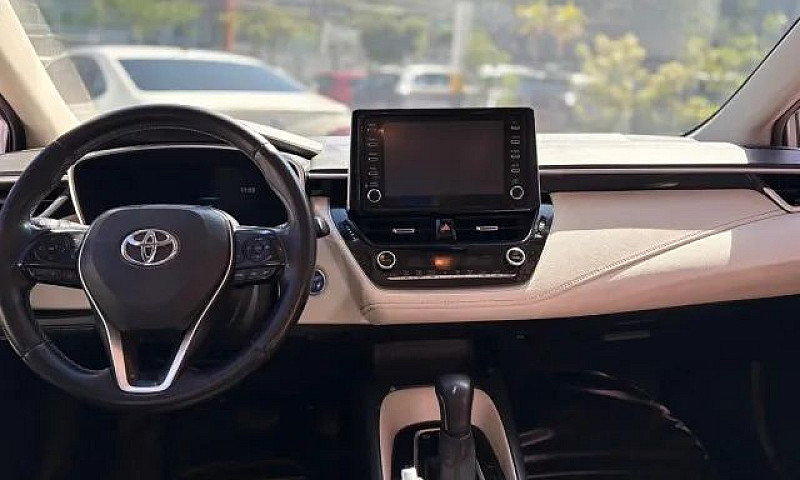 Toyota Corolla Altis...