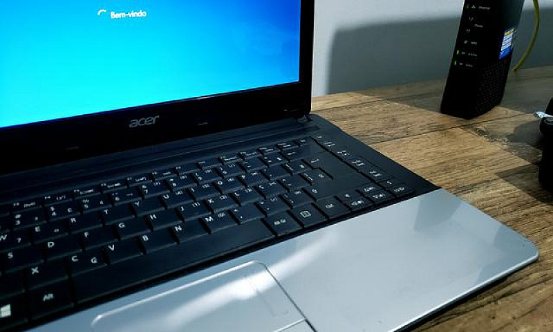 Notebook Acer I3...