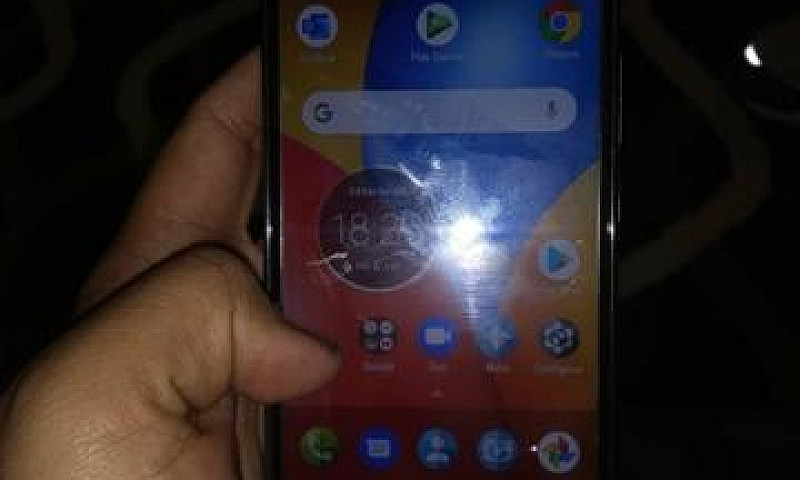 Moto E4 Plus...