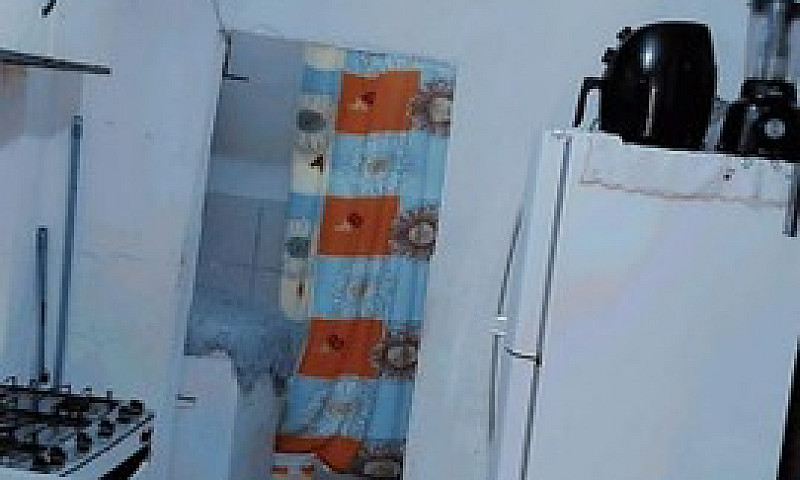 Vende-Se Uma Casa ...