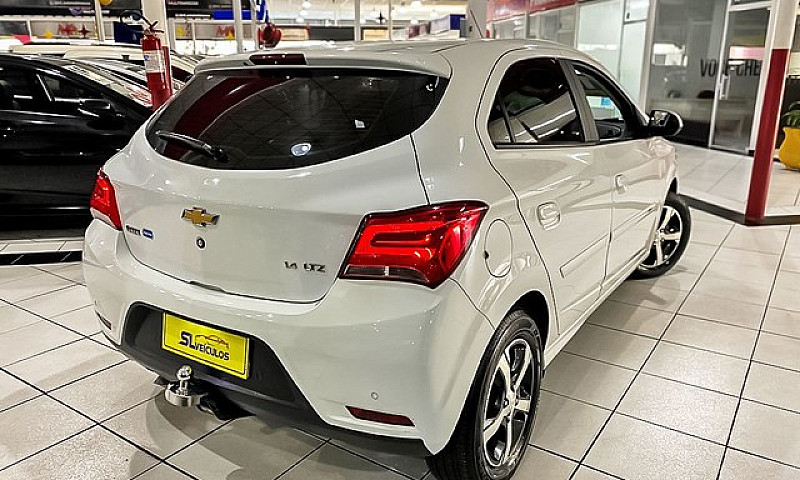 Chevrolet Onix 1.4 M...