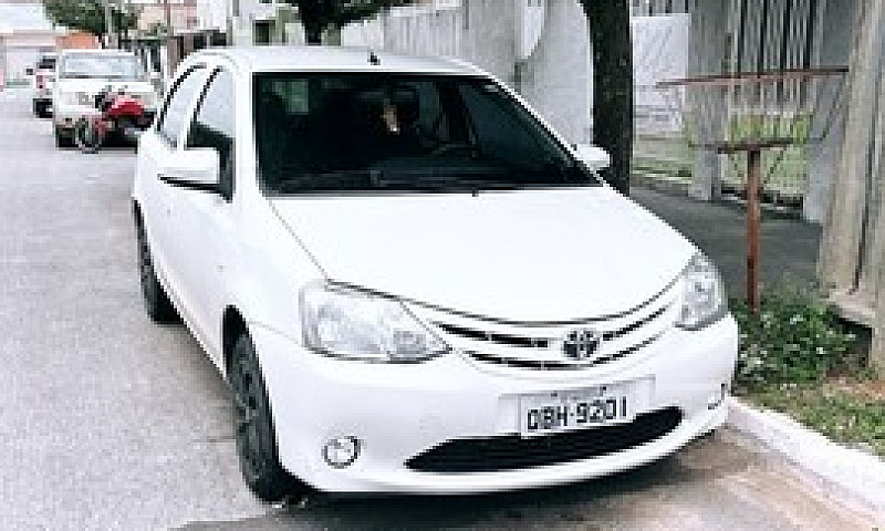 Etios 2015 / Abaixo ...