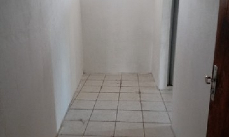Aluga-Se Apt. 1 Anda...