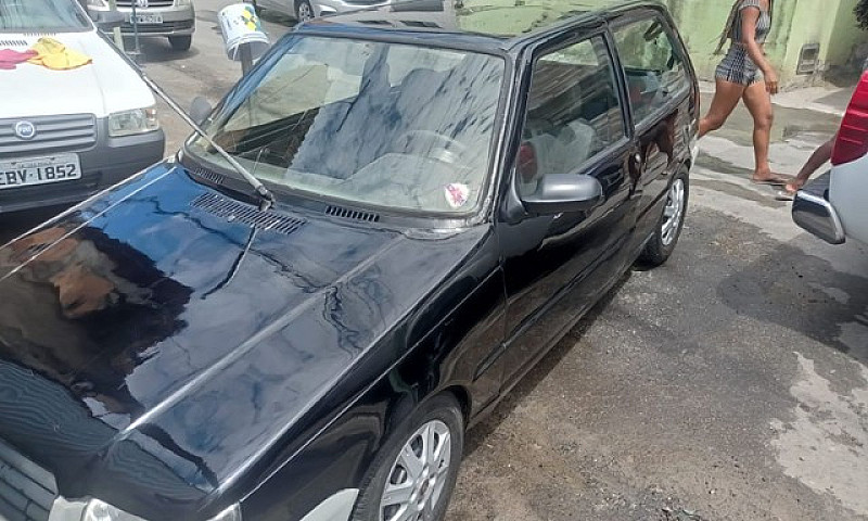 Vende Se Uno 2011...