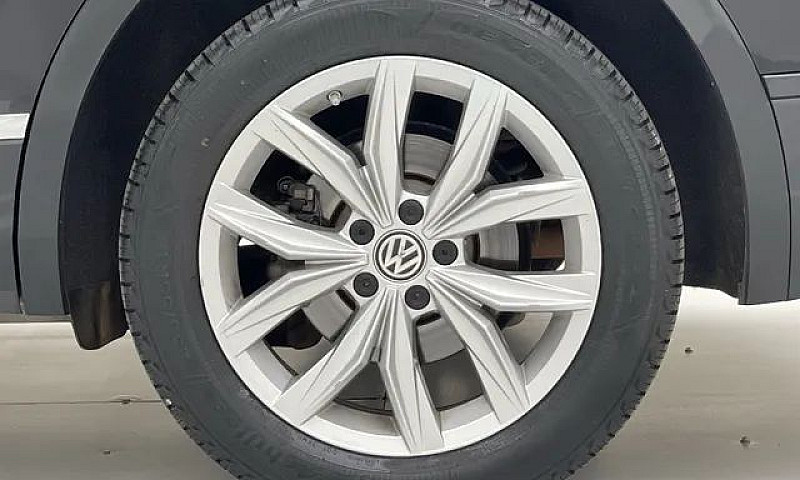 Volkswagen Tiguan Ti...