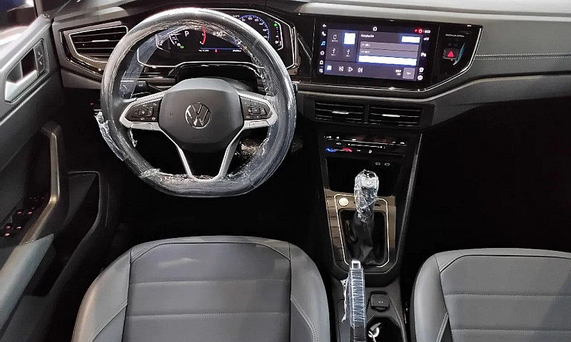 Volkswagen Nivus Hig...