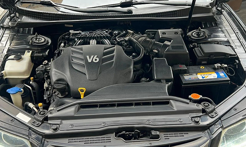 Hyundai Azera Gls 3....