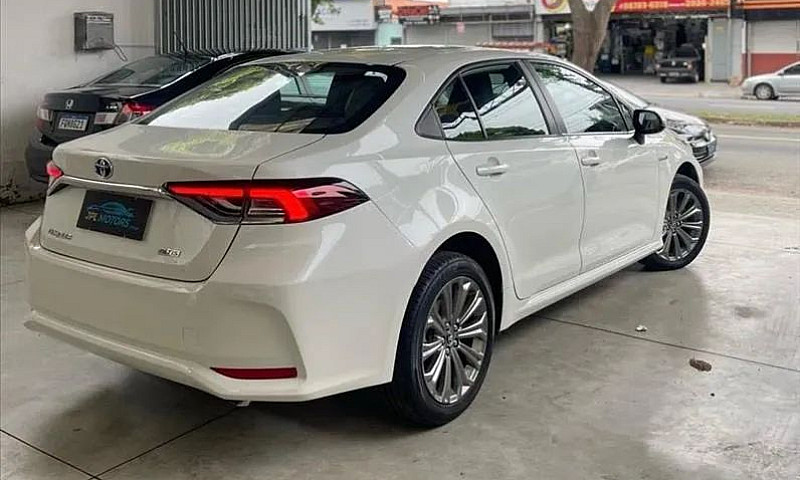 Toyota Corolla Altis...