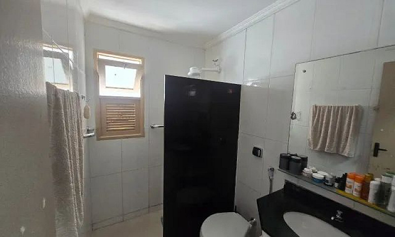 Excelente Casa Condo...