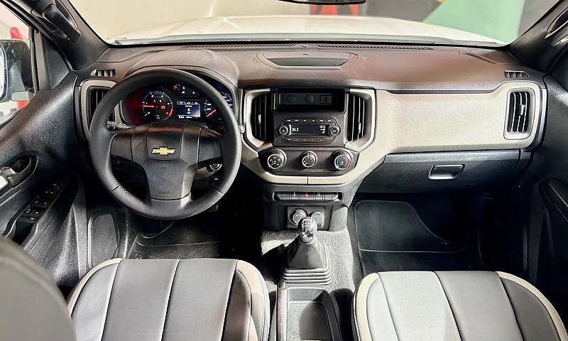 Chevrolet S10 Pick-U...
