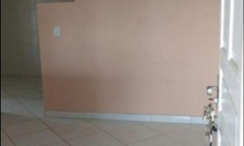 Vende-Se Casa Em San...