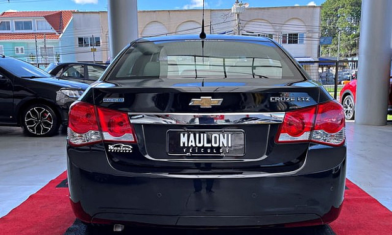Chevrolet Cruze Seda...