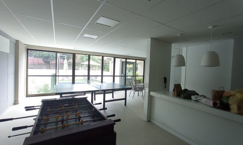 (Rcr) Studio Thaiza ...