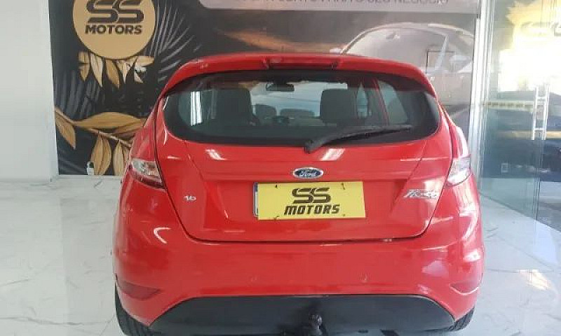 New Fiesta. Se 1.6 ...