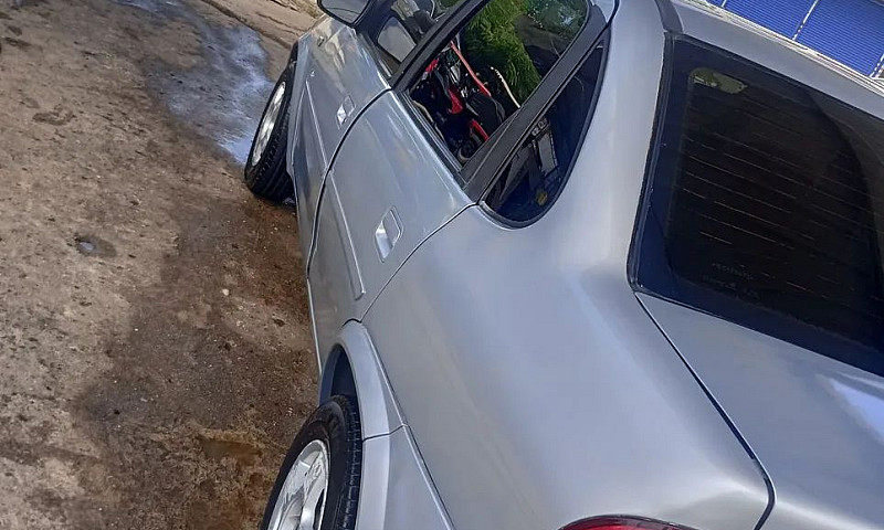 Chevrolet Classic Li...