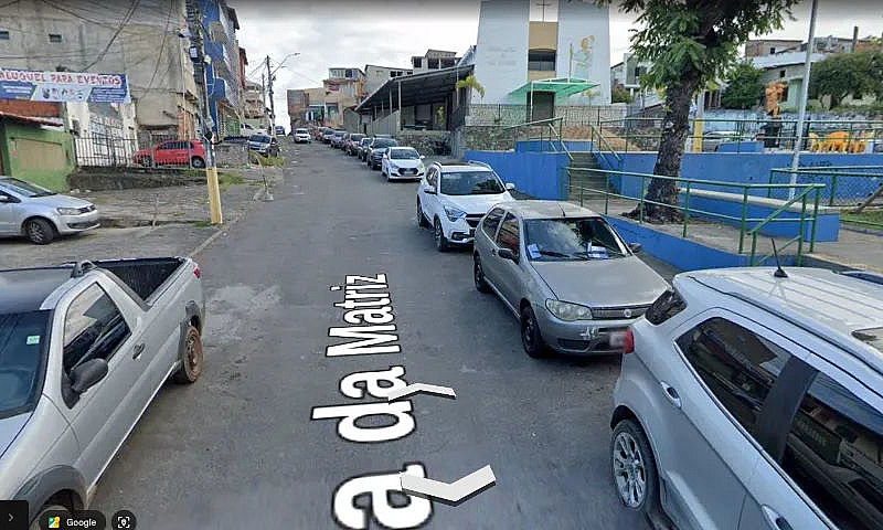 Casas Com Terreno Em...
