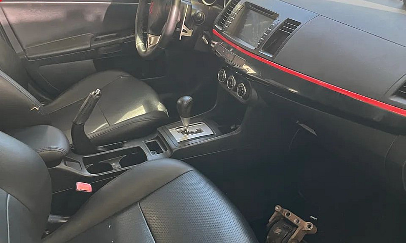 Mitsubishi Lancer 2....