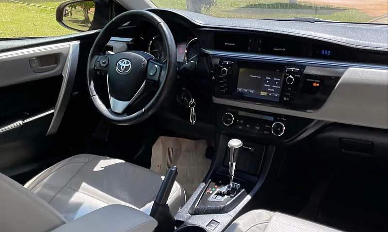 Toyota Corolla Xei 2...