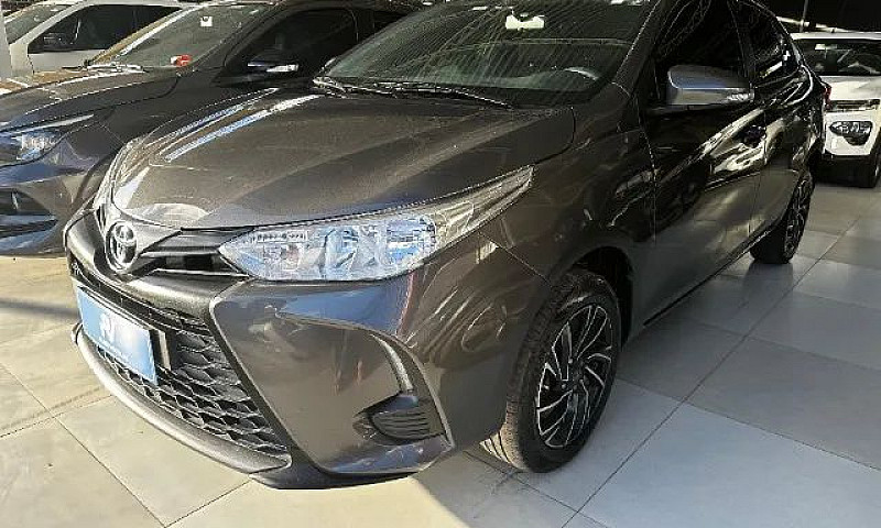 Toyota Yaris Xl Seda...
