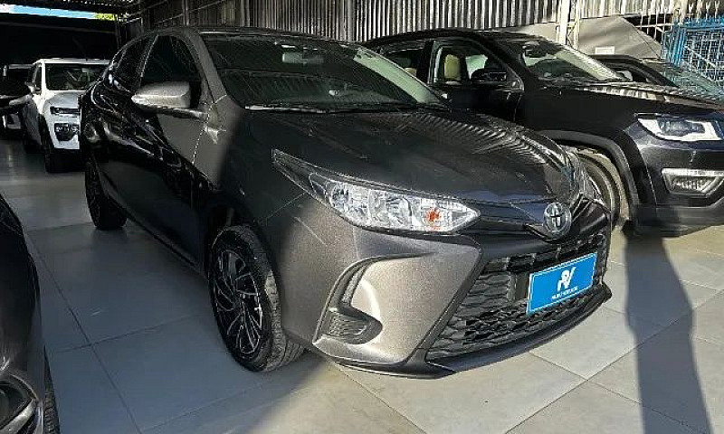 Toyota Yaris Xl Seda...