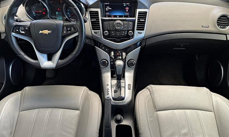 Chevrolet Cruze Seda...