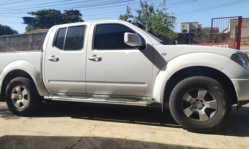 Frontier 2012/13 4X2...