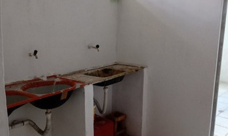 Aluga-Se Apt. 1 Anda...